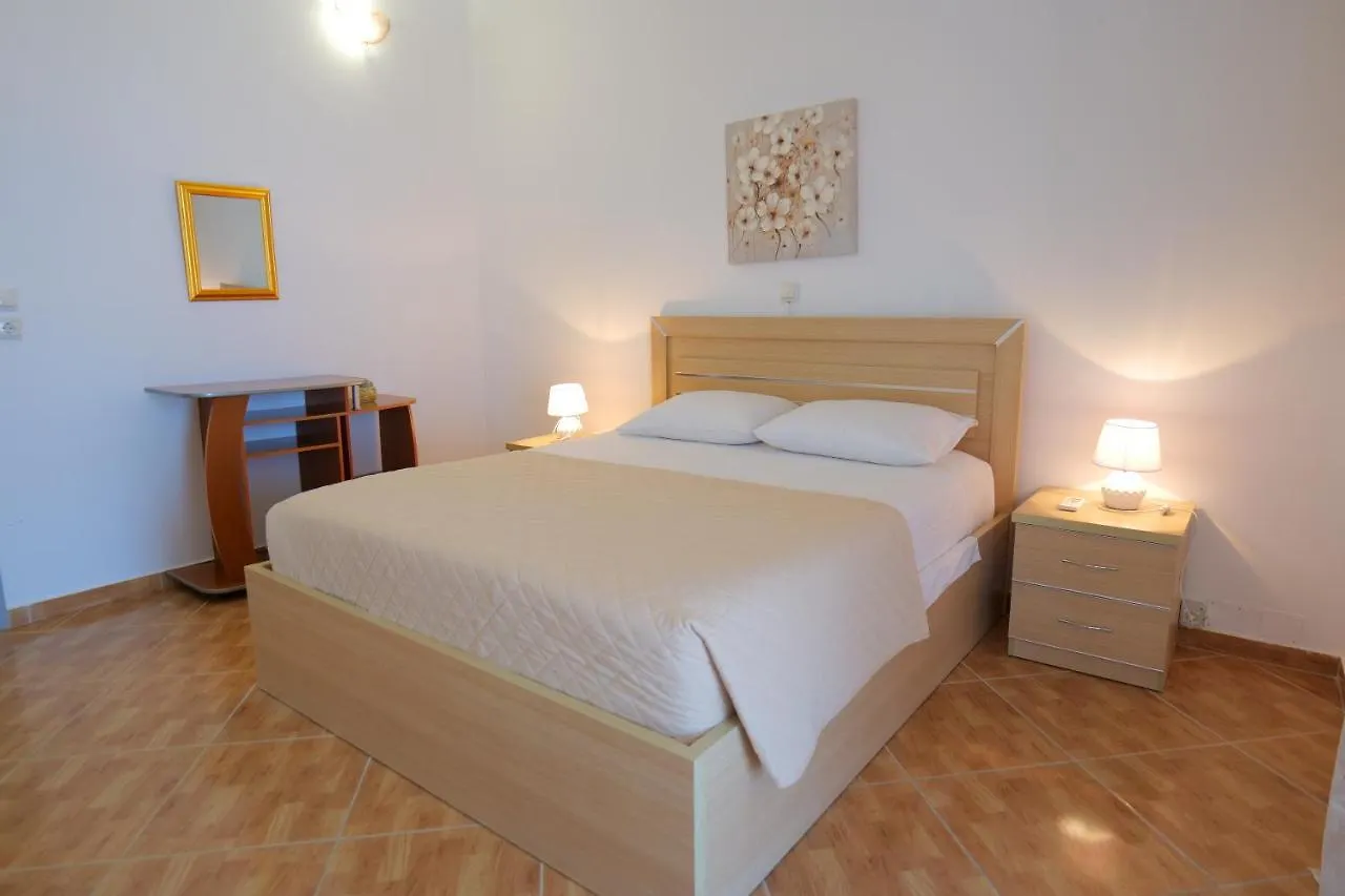 Sunset Villas Qeparo 0*,  Albanië